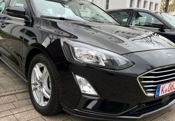 Ford Focus 35.350 km 15.900 &euro; Köln 50829