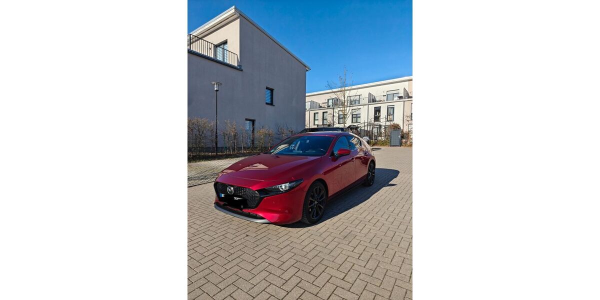 Mazda 3 87.514 km 18.500 &euro; Düsseldorf 40625