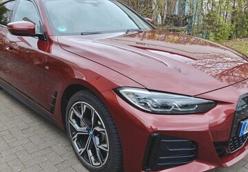BMW i4 52.000 km 44.000 &euro; Köln 51107