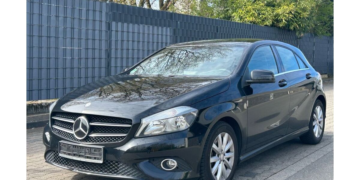 Mercedes-Benz A 180 95.000 km 10.490 &euro; Solingen 42655