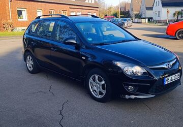 Hyundai i30 207.997 km 5.900 &euro; Dormagen 41541