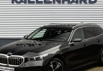 BMW i5 12.443 km 52.955 &euro; Köln 51149