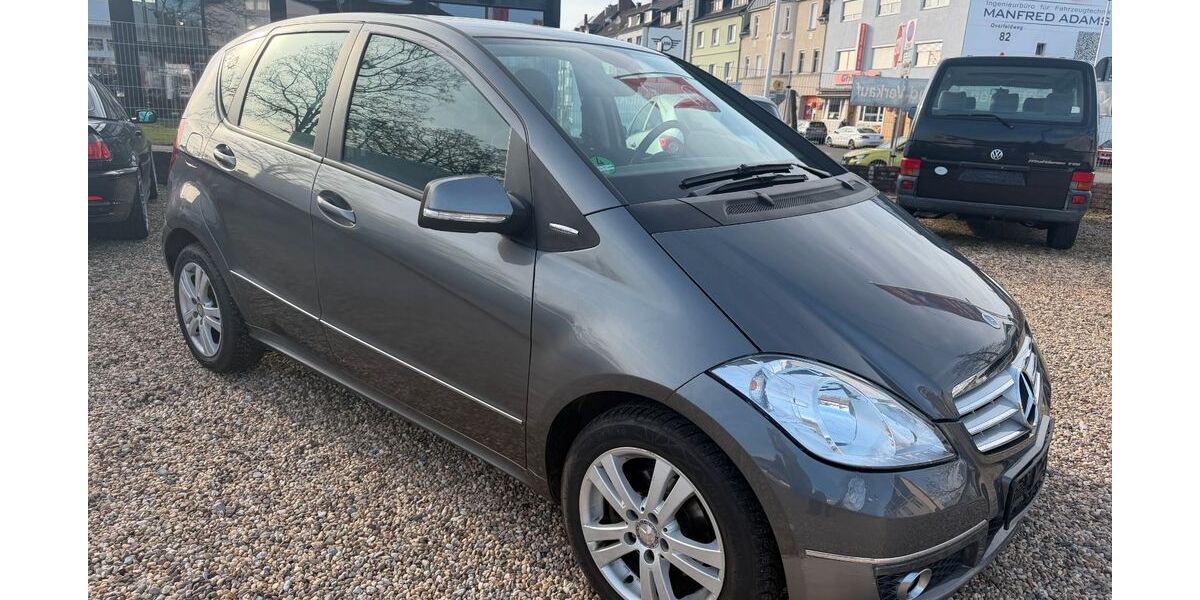 Mercedes-Benz A 180 99.800 km 6.950 &euro; Leverkusen 51371