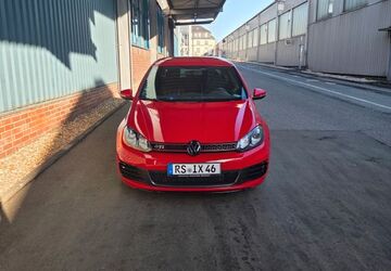 VW Golf 136.000 km 9.500 &euro; Remscheid 42853