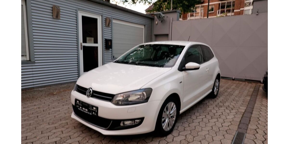 VW Polo 188.000 km 5.299 &euro; Düsseldorf 40231