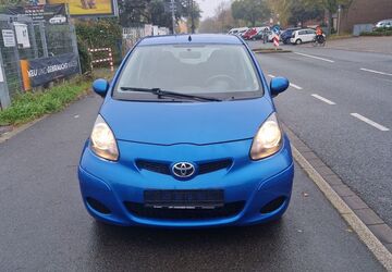 Toyota Aygo (X) 129.520 km 3.700 &euro; Düsseldorf 40549