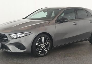 Mercedes-Benz A 250 23.900 km 31.984 &euro; Düsseldorf 40233