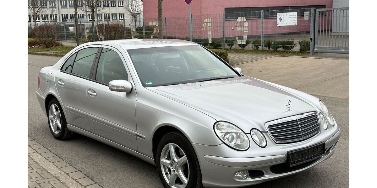 Mercedes-Benz E 200 317.000 km 3.800 &euro; Neuss 41460
