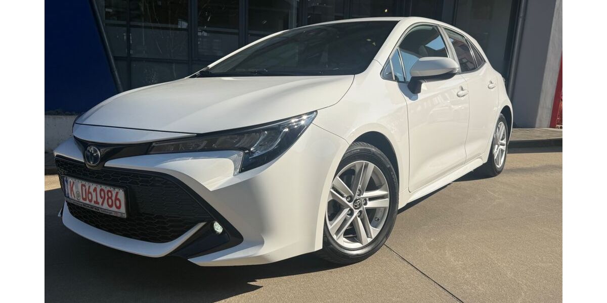 Toyota Corolla 77.500 km 16.900 &euro; Köln 50939