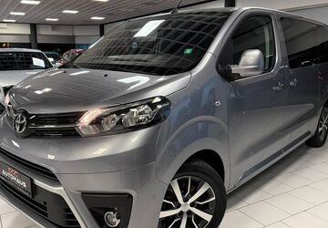 Toyota Proace (Verso) 43.000 km 36.990 &euro; Köln 51149