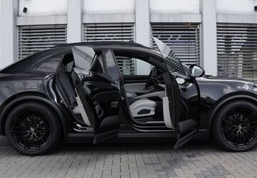 Porsche Macan 8.000 km 92.900 &euro; Hürth (bei Köln) 50354