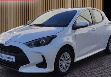 Toyota Yaris 3.000 km 22.990 &euro; Leverkusen 51381