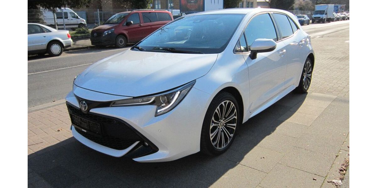 Toyota Corolla 113.400 km 17.990 &euro; Köln 51105