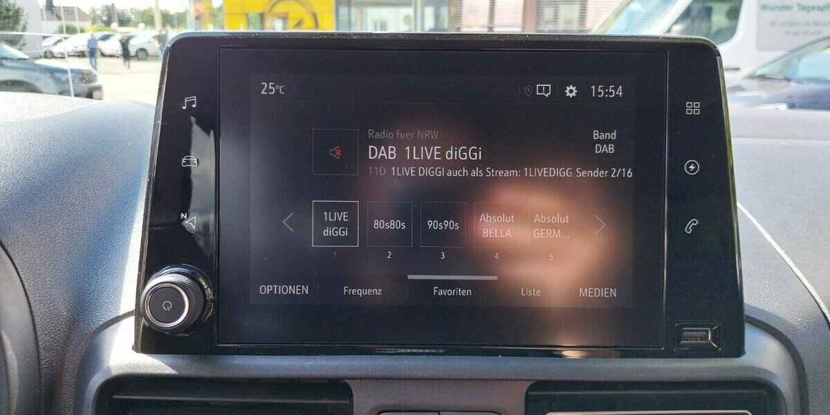 Opel Combo Life - e Ultimate 4.500 km 28.290 &euro; HAAN 42781