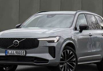 Volvo XC90 2.500 km 93.990 &euro; Köln 50968