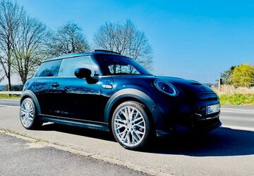 Mini Cooper SE 29.800 km 22.300 &euro; Rösrath 51503