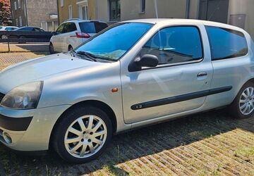 Renault Clio 81.000 km 1.600 &euro; Leverkusen 51373