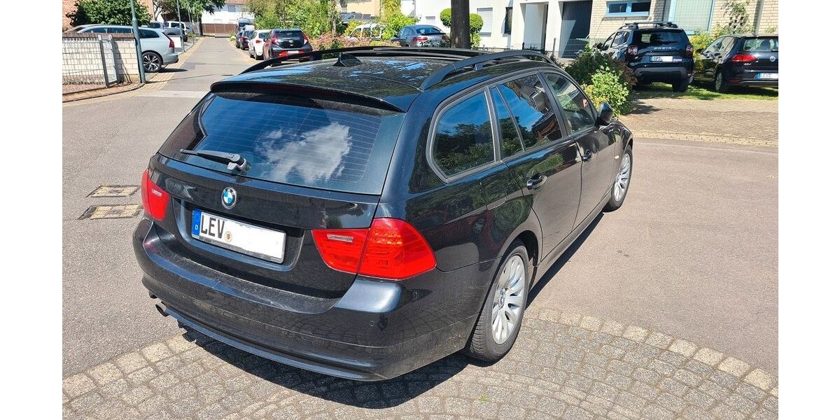 BMW 318 131.000 km 7.700 &euro; Leverkusen 51371