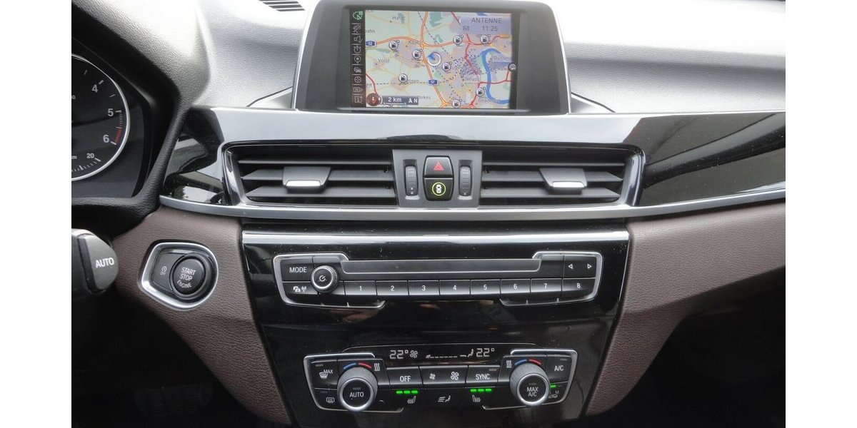 BMW X1 20 d xLine 4x4 Autom Navi Leder SHZ PDC LED 208.000 km 14.999 &euro; Neuss 41462