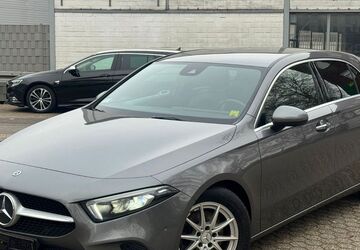 Mercedes-Benz A 200 141.710 km 18.999 &euro; Düsseldorf 40233