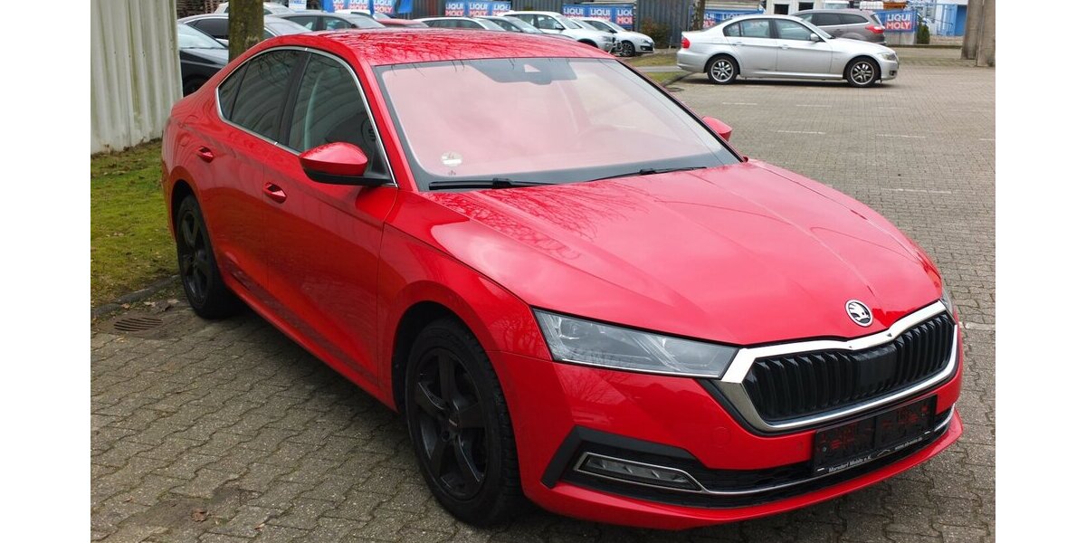 Skoda Octavia KUNDENAUFTRAG: STYLE NAVI BLUETOOTH PARKPI 53.254 km 19.904 &euro; Köln 50858