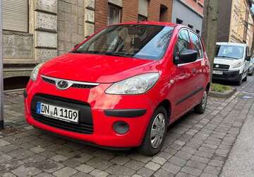 Hyundai i10 86.500 km 2.500 &euro; köln 50733