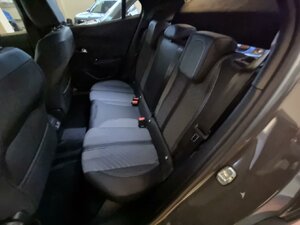 Peugeot 2008 Allure Klimaautom. Alu Allwetter Android Appl 14.715 km 18.480 &euro; HAAN 42781