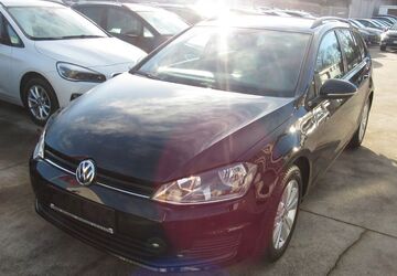 VW Golf 104.000 km 9.300 &euro; Leverkusen 51371