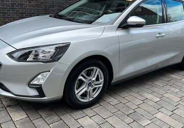 Ford Focus 59.829 km 14.300 &euro; Köln 50829