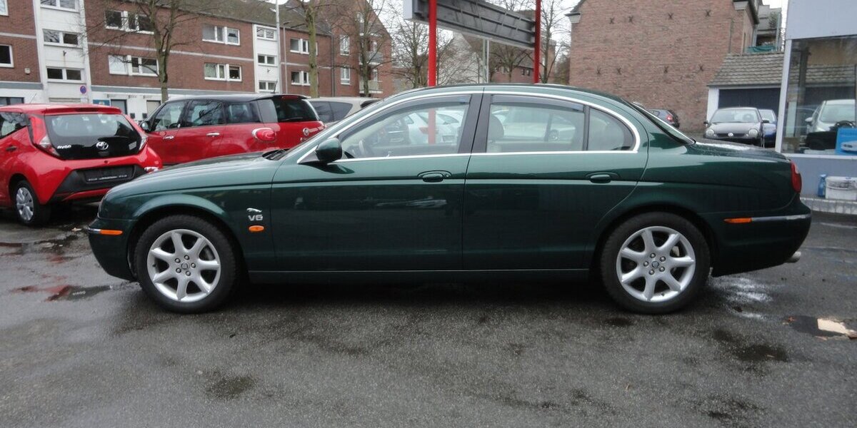 Jaguar S-Type 3.0 V6 Executive Autom Leder Navi Xenon 114.000 km 9.990 &euro; Neuss 41462