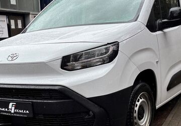 Toyota Proace City 24.000 km 17.590 &euro; Solingen 42697