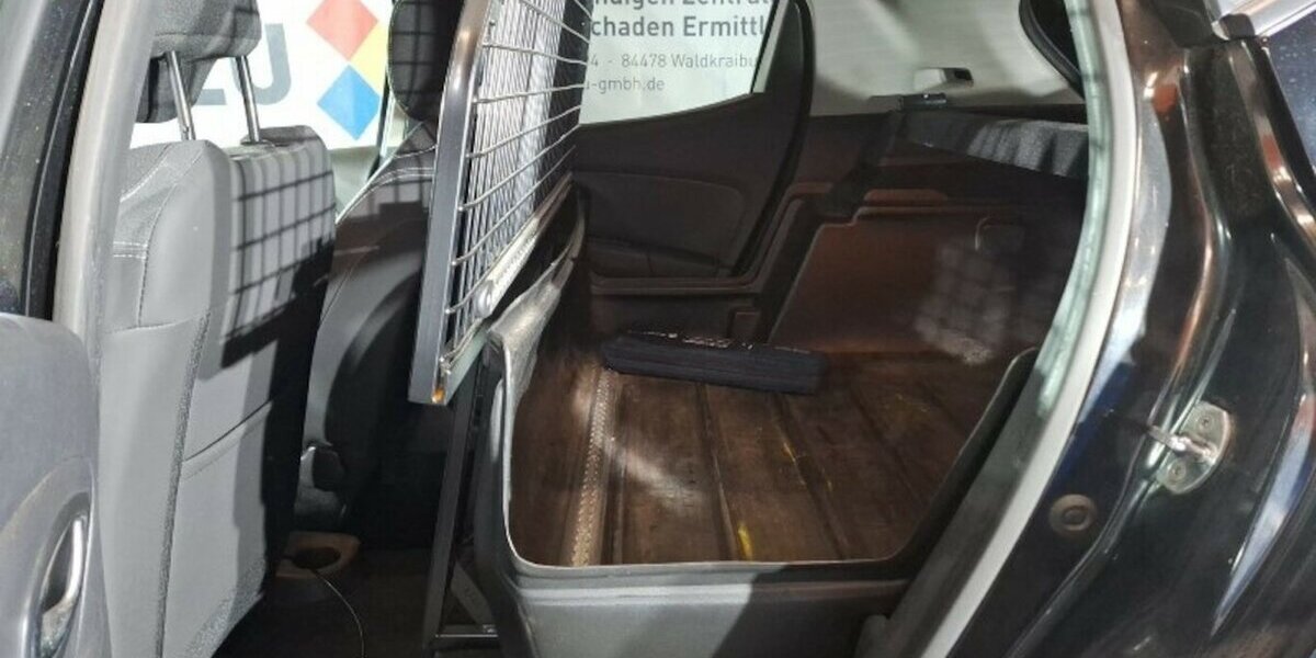 Renault Clio Cargo Klimatr Navi 2 Sitze ZR+WaPuNeu E6 N1 82.600 km 8.250 &euro; Erftstadt 50374