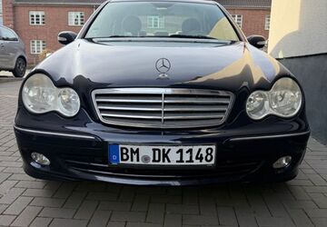 Mercedes-Benz 220 230.000 km 3.300 &euro; Brühl 50321