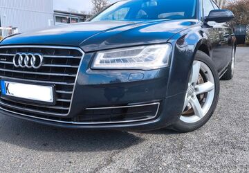 Audi A8 311.000 km 17.450 &euro; Köln 51145