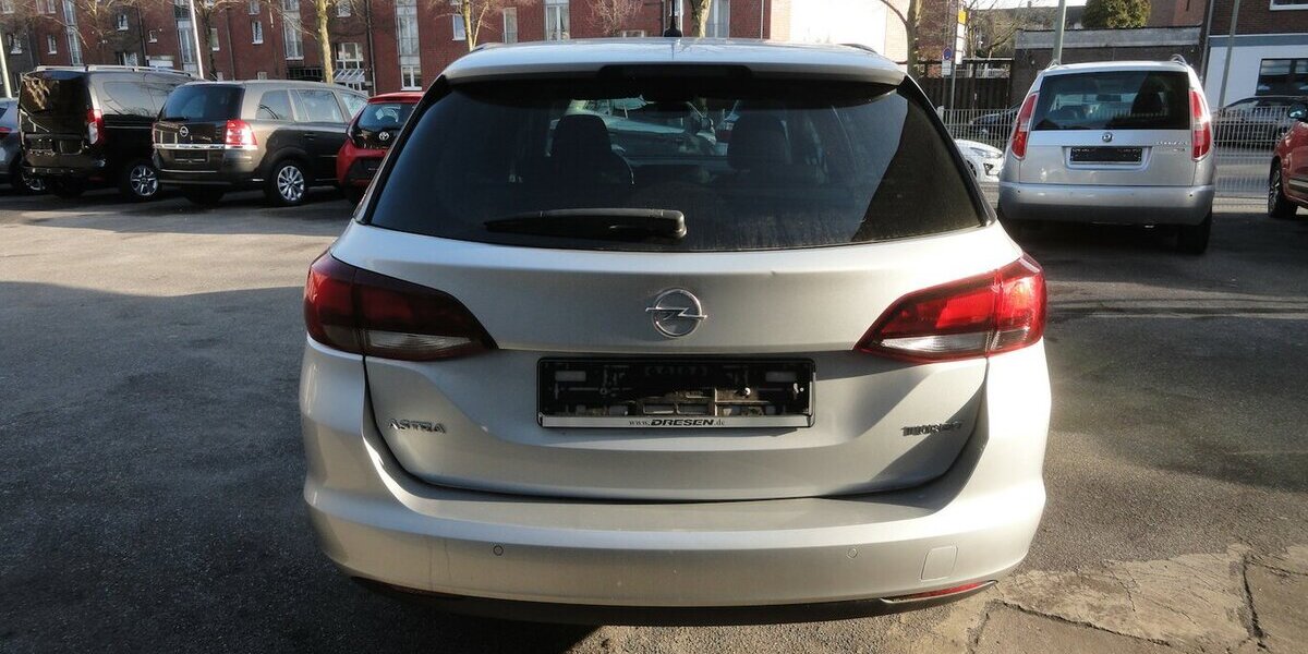 Opel Astra Edition 1,4 Klimatr. PDC V+H Allwetter Shz 90.000 km 8.990 &euro; Neuss 41462