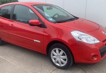 Renault Clio 94.743 km 5.395 &euro; Köln 51107
