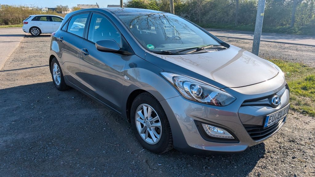 Hyundai i30 198.734 km 4.550 &euro; Erftstadt 50374