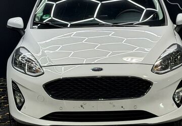 Ford Fiesta 99.000 km 8.999 &euro; Köln 50827