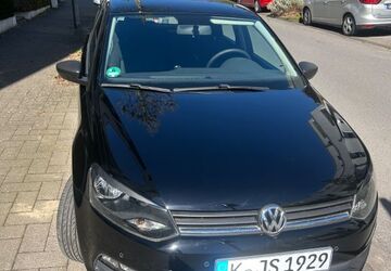 VW Polo 71.000 km 8.300 &euro; Köln 50969