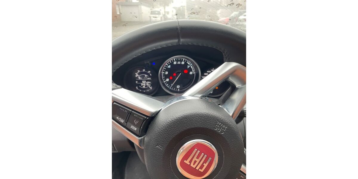 Fiat 124 Spider 34.600 km 17.300 &euro; Troisdorf 53842