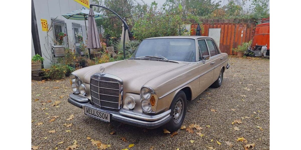 Mercedes-Benz 280 105.000 km 13.900 &euro; Köln Porz 51147