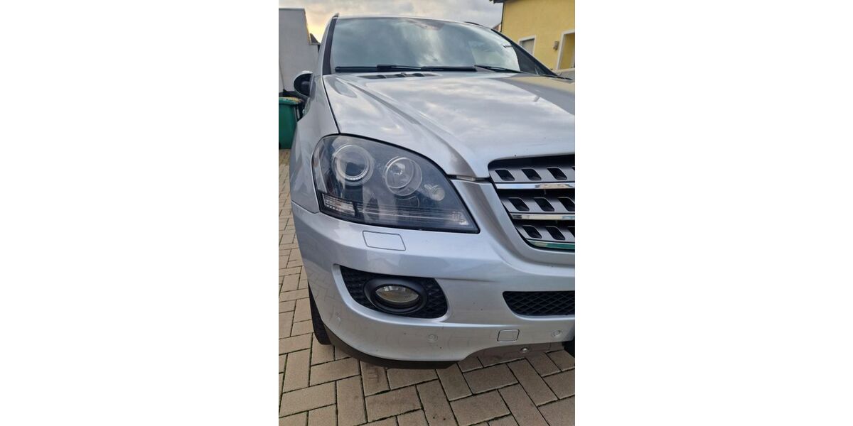 Mercedes-Benz ML 500 365.000 km 10.700 &euro; Troisdorf 53842