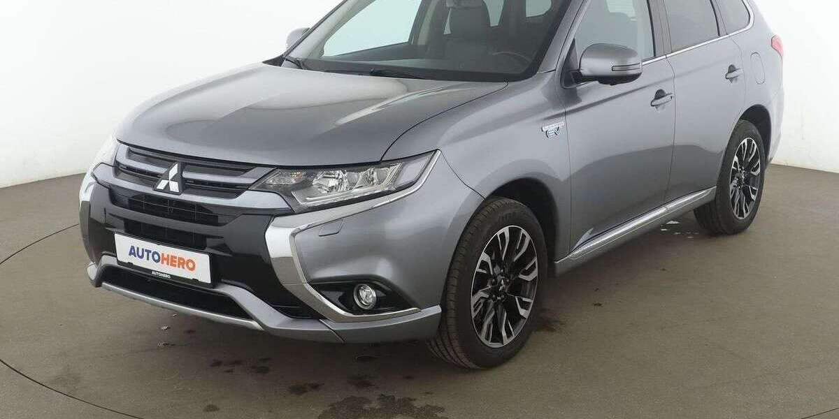 Mitsubishi Outlander 89.524 km 17.880 &euro; Köln 50739