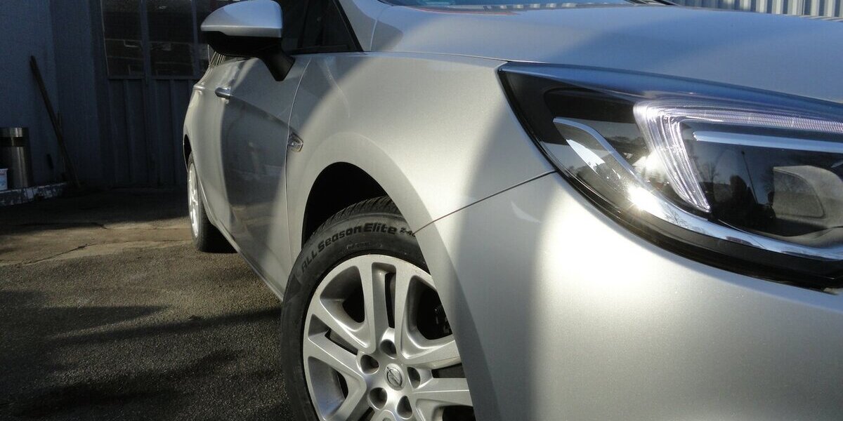 Opel Astra Edition 1,4 Klimatr. PDC V+H Allwetter Shz 90.000 km 8.990 &euro; Neuss 41462