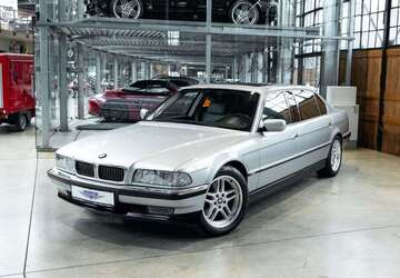BMW 750 60.070 km 37.890 &euro; Neuss 41460