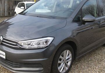 VW Touran 124.700 km 18.490 &euro; Hürth bei Köln 50354