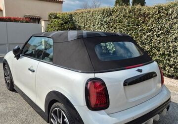 Mini John Cooper Works Cabrio 1.330 km 44.700 &euro; Düsseldorf 40547
