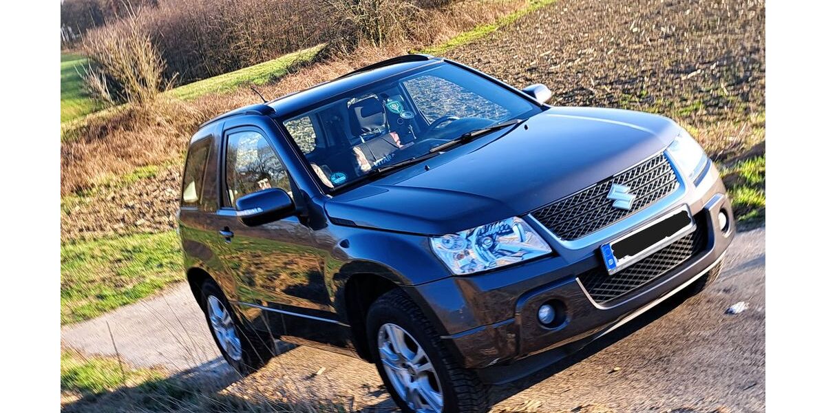Suzuki Grand Vitara 63.500 km 13.490 &euro; Remscheid 42859