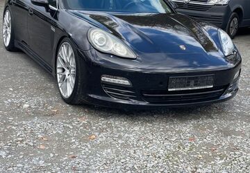 Porsche Panamera 272.000 km 14.900 &euro; Overath 51491