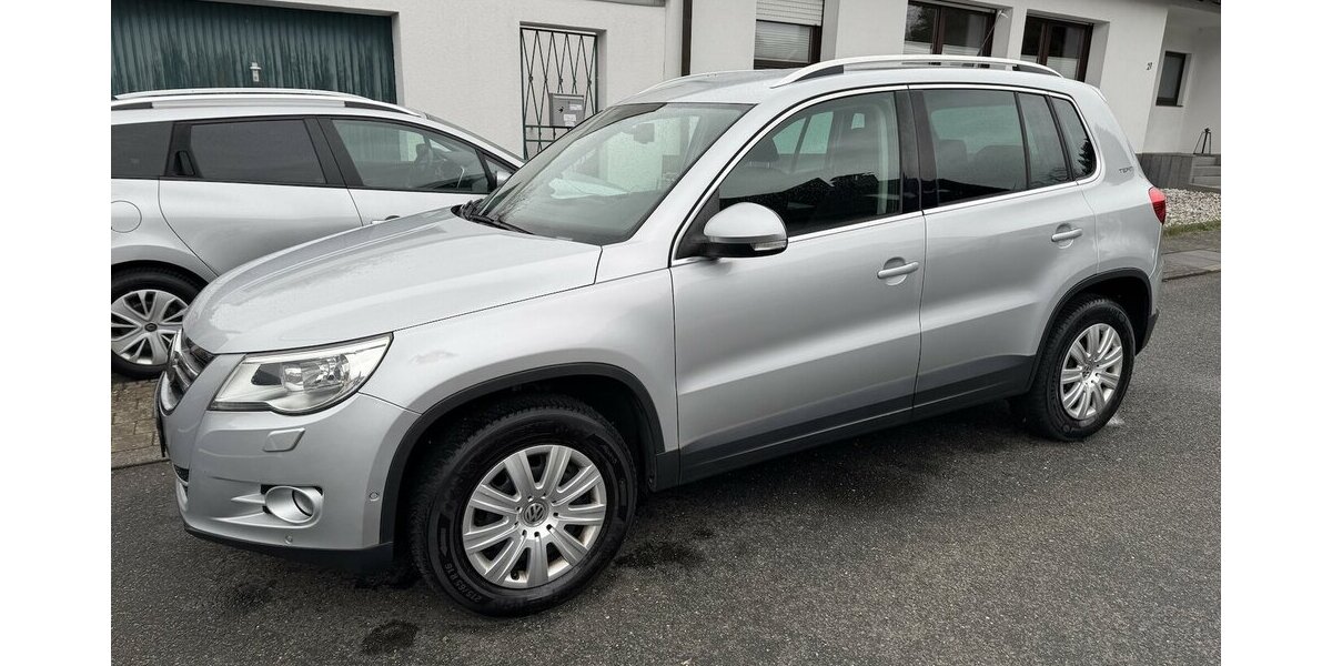 VW Tiguan 2.0TSI DSG 4-Motion Xenon AHK SR+WR 1.Hd 109.500 km 11.400 &euro; Erftstadt 50374